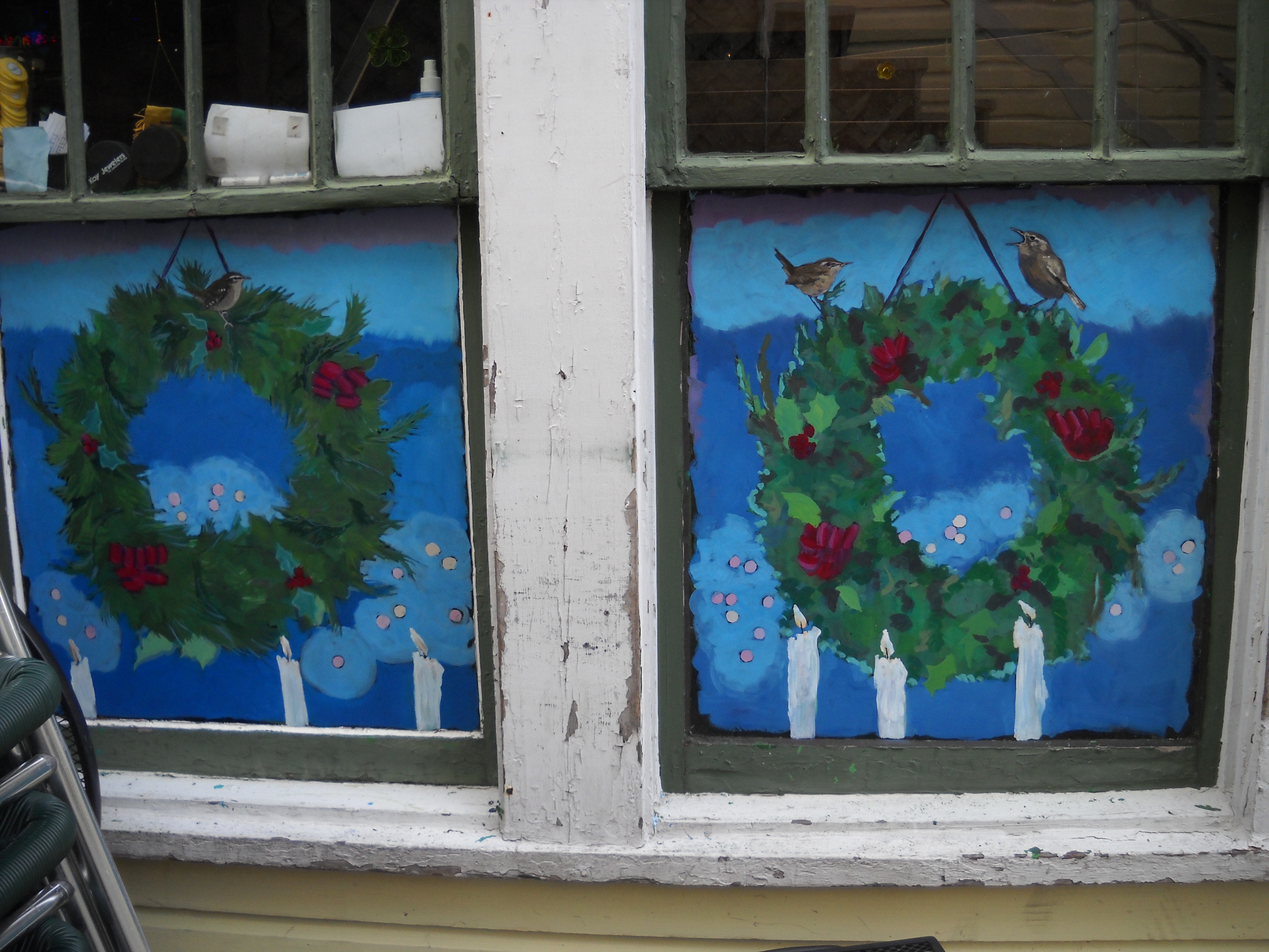 Holiday Windows located at Ann O'Malleys